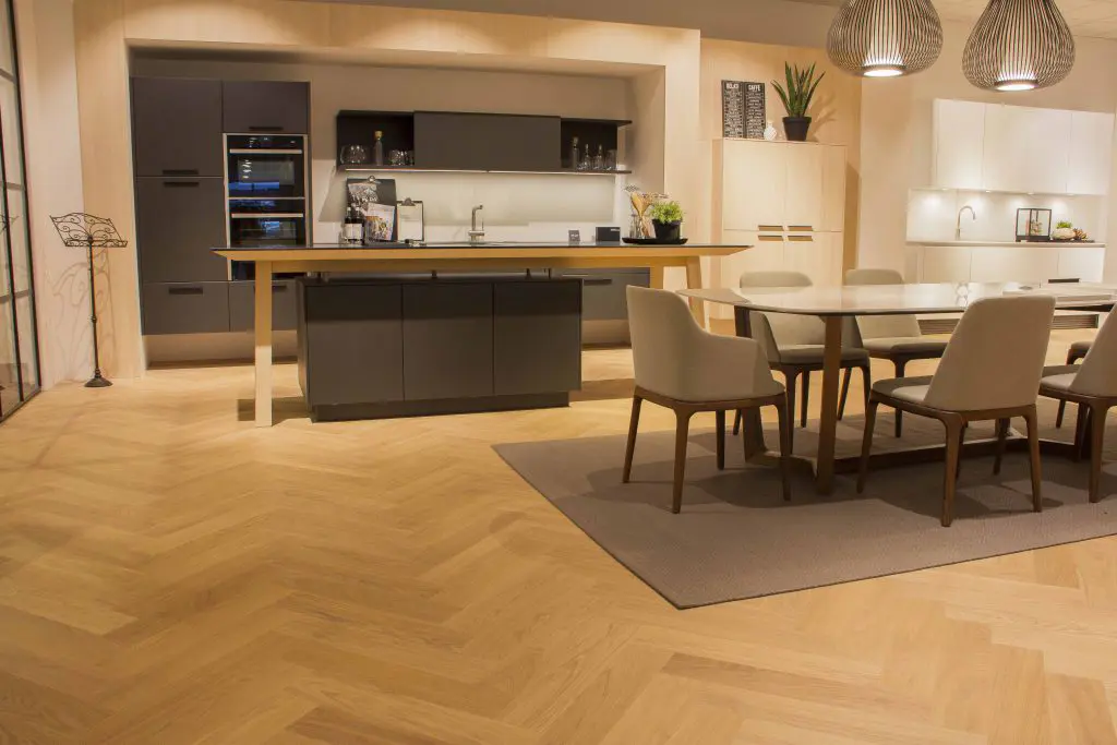 Herringbone floor in kitchen store