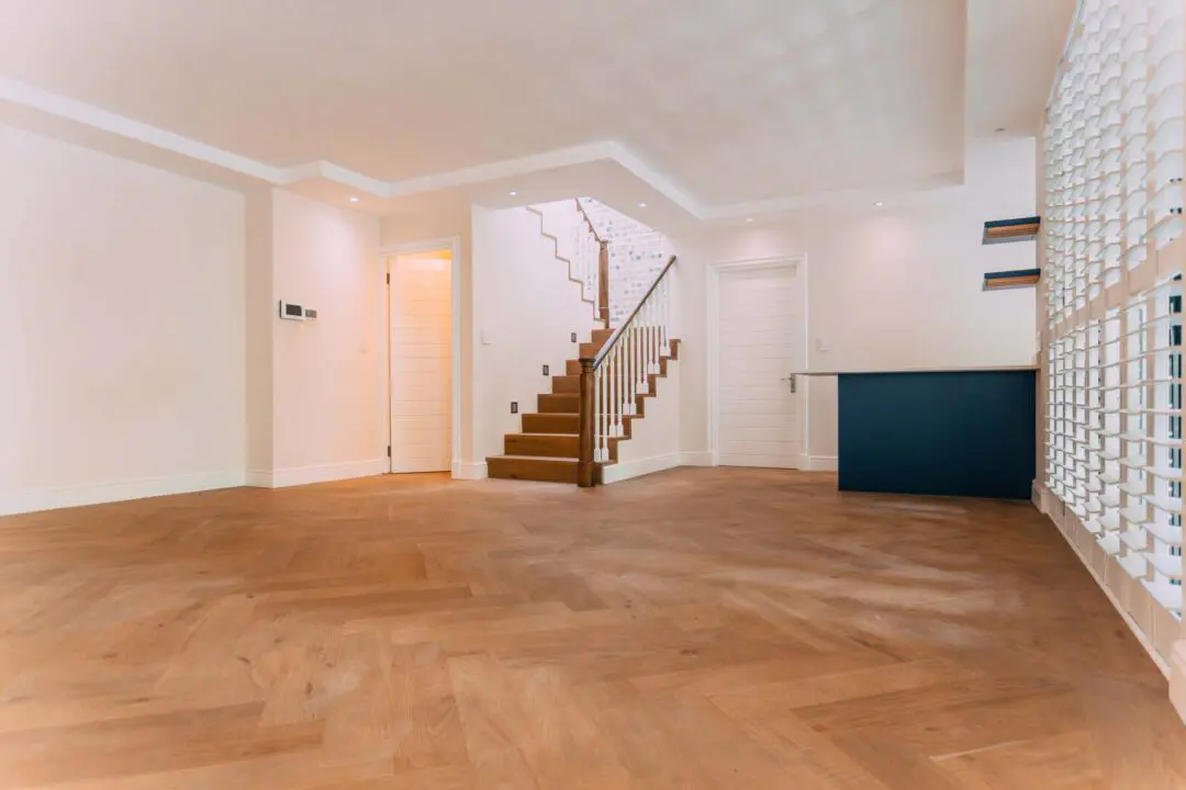 Herringbone floor with underfloor heating