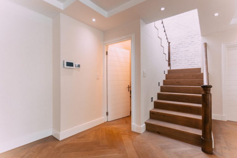 Fischgrätboden mit Fußbodenheizung Cinzento Custom Made®