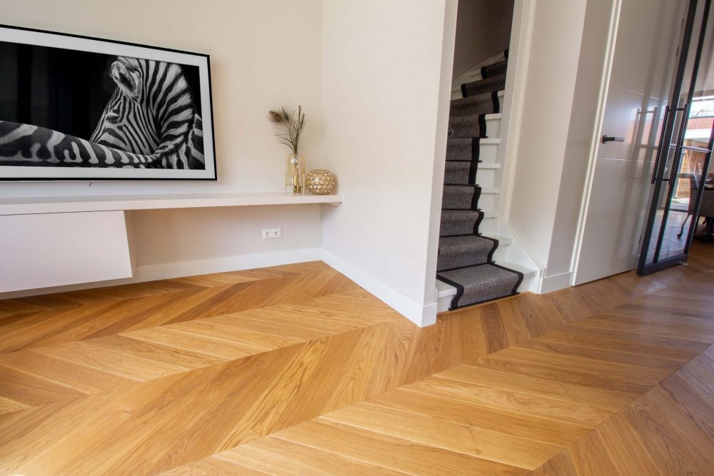 oak Chevron Floor