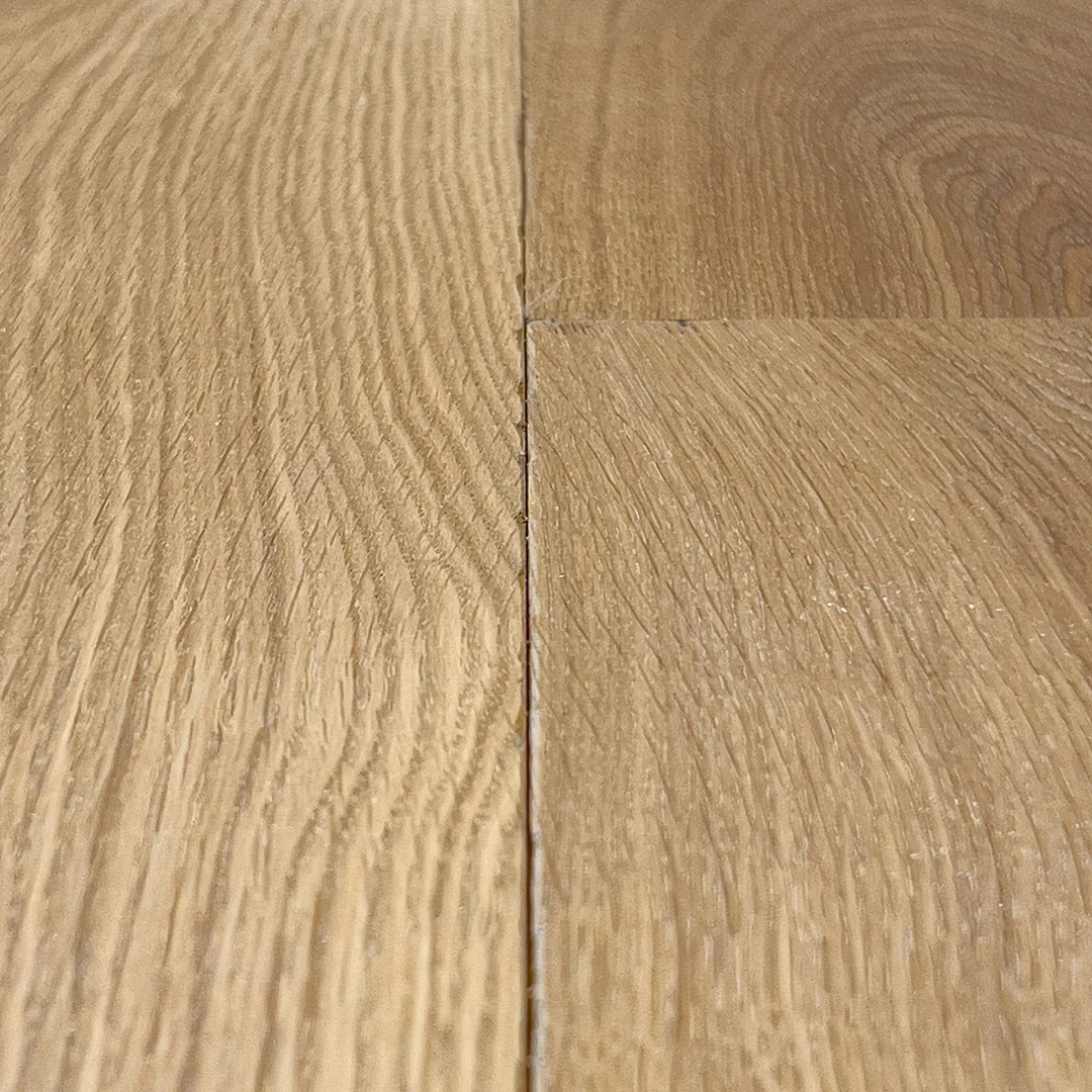 De handgeschraapte vellingkant van Cinzento Custom Made®.
